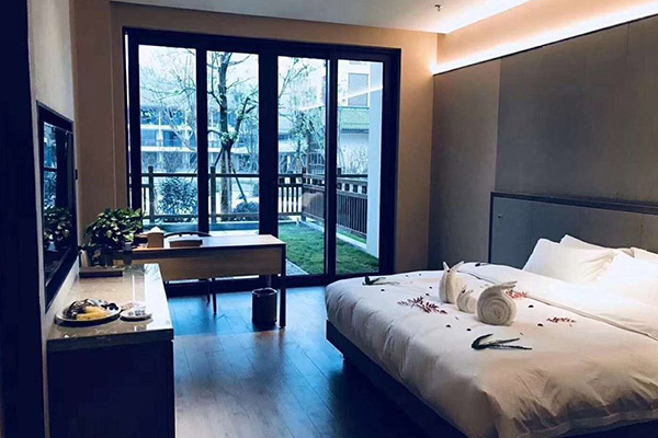 手机AV看片网站家具2000萬酒店案例 -- 石阡梵淨山溫泉小鎮