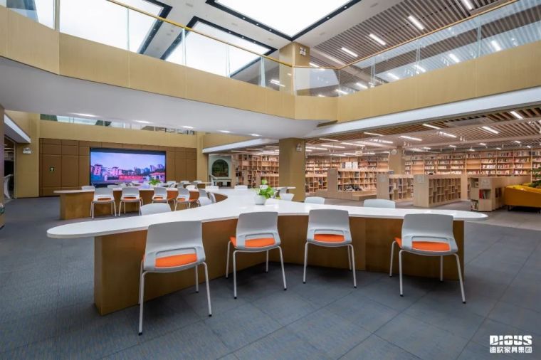 手机AV看片网站圖書館家具